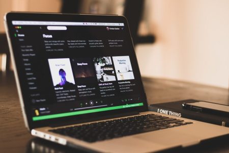 Το Spotify δοκιμάζει μια κρυφή δυνατότητα SongDNA για να χαρτογραφήσει ποιος δημιούργησε τα αγαπημένα σας κομμάτια