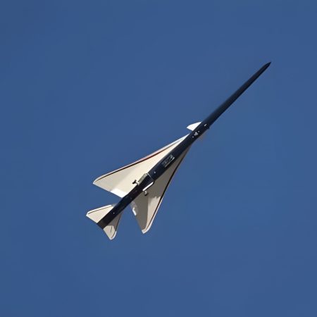 Πετυχημένη η πρώτη δοκιμαστική πτήση του αθόρυβου επιβατηγού υπερηχητικού σκάφους της NASA –