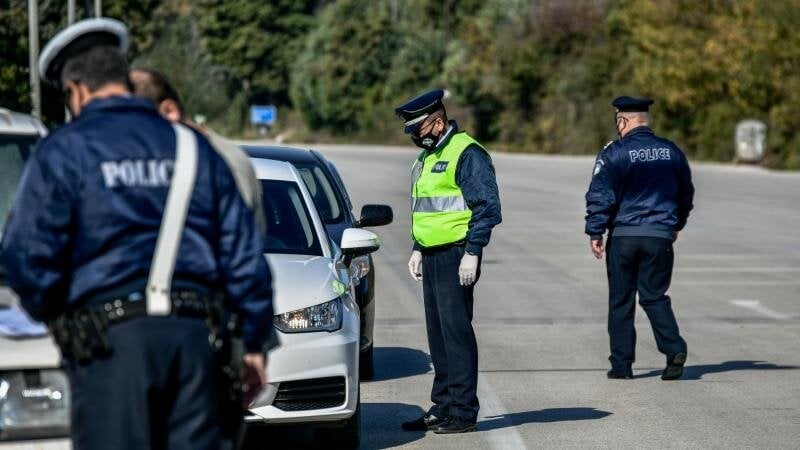 Συλλήψεις για παράνομες κοινότητες που ενημέρωναν για αστυνομικούς ελέγχους – Πλανήτης