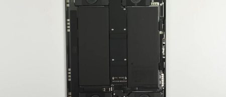 Η αποσυναρμολόγηση του Apple iPad Pro (2025) αποκαλύπτει πόσο δύσκολο είναι να μπεις μέσα