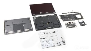 Το iFixit Tears Down M5 MacBook Pro