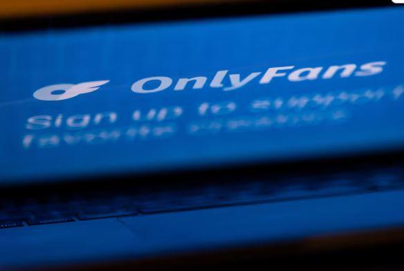 Υπάρχει κάποιο μοντέλο OnlyFans για την πολιτική; –