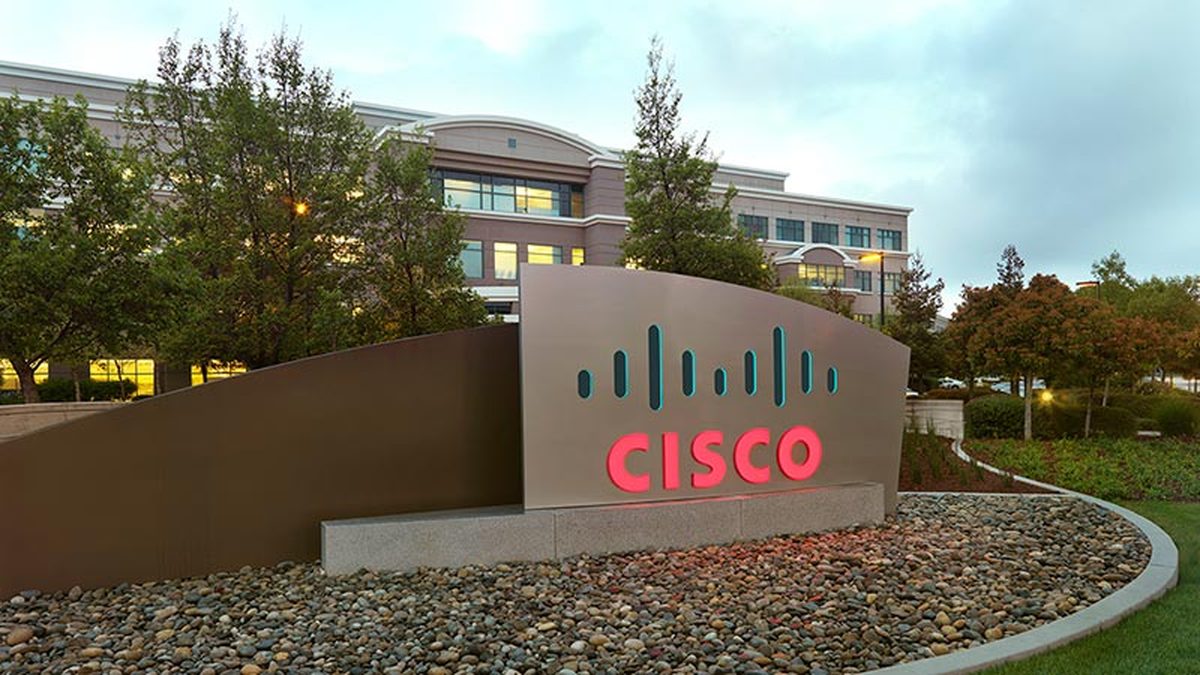 Η Cisco αγοράζει το EzDubs για να φέρει τη μετάφραση σε πραγματικό χρόνο με διατήρηση φωνής στο Webex
