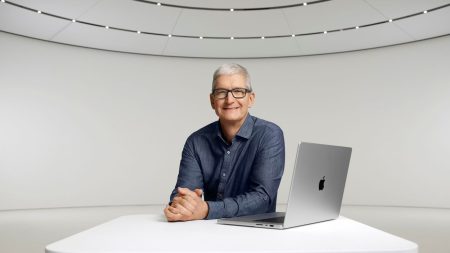 Ο Tim Cook ενδέχεται να μην συνταξιοδοτηθεί πλήρως μετά την παραίτησή του από τη θέση του Διευθύνοντος Συμβούλου της Apple — Να γιατί