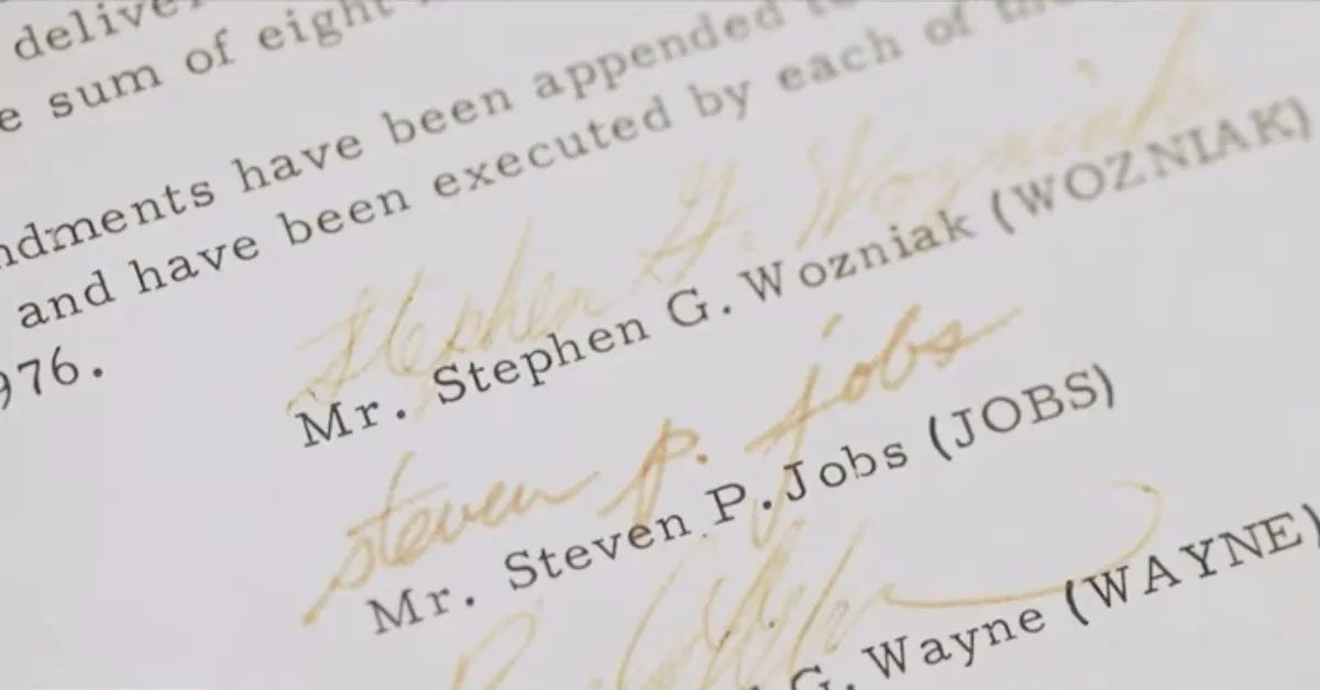 Αυτό φαίνεται να είναι το πιο ακριβό συλλεκτικό κομμάτι της Apple που πουλήθηκε ποτέ Αυτό φαίνεται να είναι το πιο ακριβό συλλεκτικό κομμάτι της Apple που πουλήθηκε ποτέ