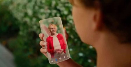 Black Mirror στην πραγματικότητα; Νέα AI πλατφόρμα «αναδημιουργεί» τους νεκρούς