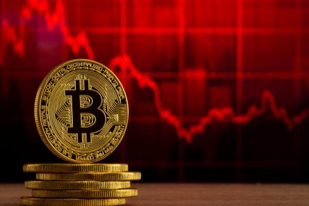 «Σοκ στην αγορά: Bitcoin καταποντίζεται άνω του 10% – Πλησιάζει την επικίνδυνη ζώνη των $82.000!»