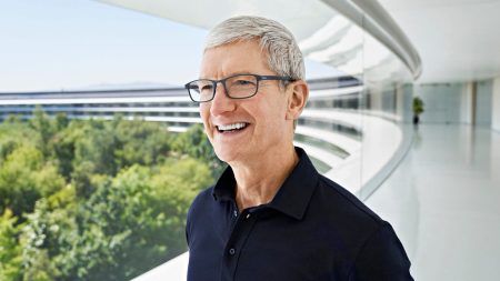 Η Apple ετοιμάζεται για αλλαγή CEO
