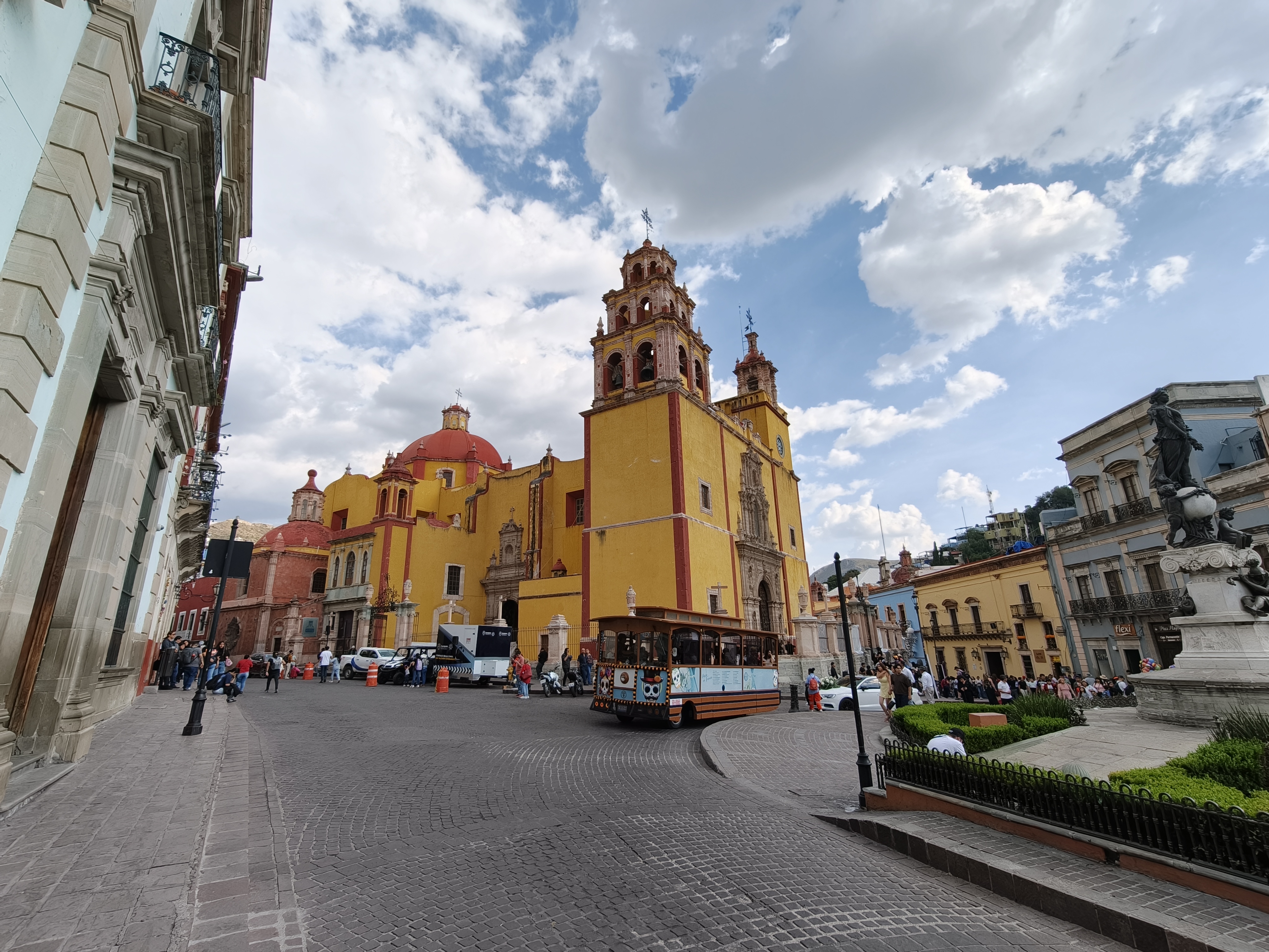 OPPO Find X9 Pro camera photos in Mexico