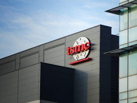 Το στέλεχος της TSMC φέρεται να προσποιήθηκε τη συνταξιοδότησή του για να γίνει μέλος της Intel με κλεμμένα μυστικά