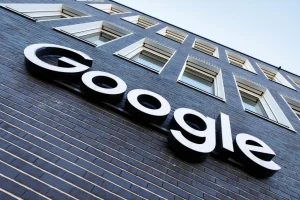 Η Google λανσάρει το εργαλείο AI «Προσφορές πτήσεων» παγκοσμίως και προσθέτει νέες ταξιδιωτικές λειτουργίες στην Αναζήτηση