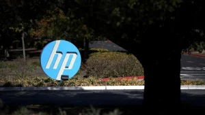 Σοκ στον κόσμο της εργασίας: Η HP απολύει 4.000-6.000 υπαλλήλους λόγω τεχνητής νοημοσύνης!
