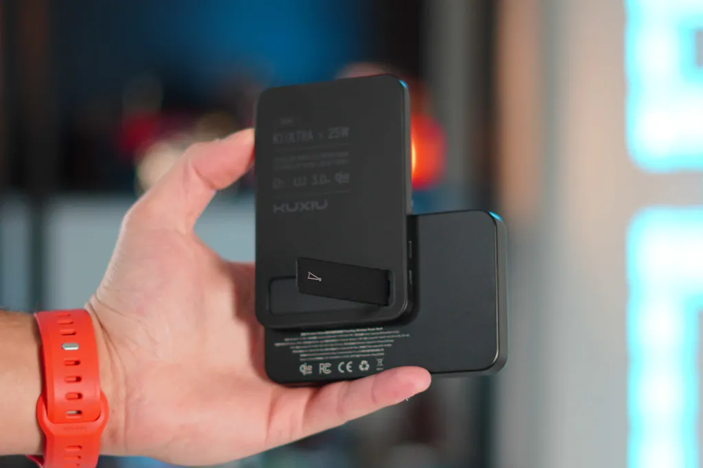 Το K1 Ultra της Kuxiu φορτίζει όλο τον εξοπλισμό της Apple με μοναδικό κόλπο Το K1 Ultra της Kuxiu φορτίζει όλο τον εξοπλισμό της Apple με μοναδικό κόλπο