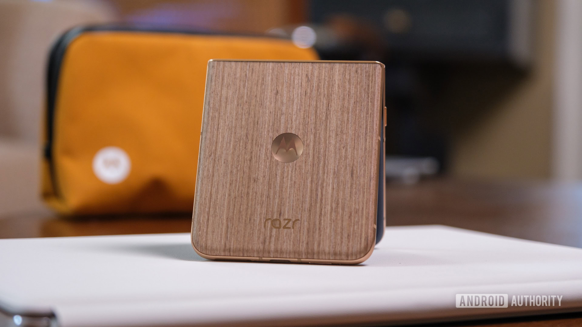 Ορεινό μονοπάτι Motorola Razr Ultra Ορεινό μονοπάτι Motorola Razr Ultra