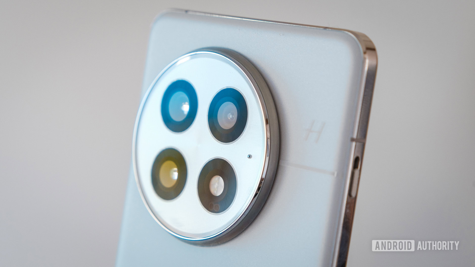 Συστοιχία κάμερας OnePlus 13 Συστοιχία κάμερας OnePlus 13