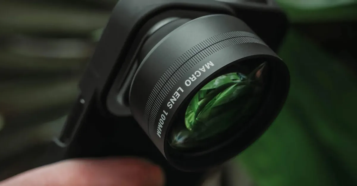 Αν σας αρέσει η macro κάμερα του iPhone, θα λατρέψετε τον μακρο φακό Sandmarc