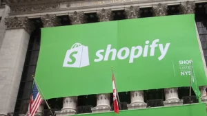 Το Shopify λέει ότι η κυκλοφορία τεχνητής νοημοσύνης έχει αυξηθεί 7 φορές από τον Ιανουάριο, οι παραγγελίες βάσει τεχνητής νοημοσύνης αυξήθηκαν 11 φορές