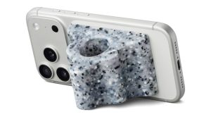 Η Apple παρουσιάζει δεύτερο limited-edition αξεσουάρ για iPhone μέσα σε έναν μήνα