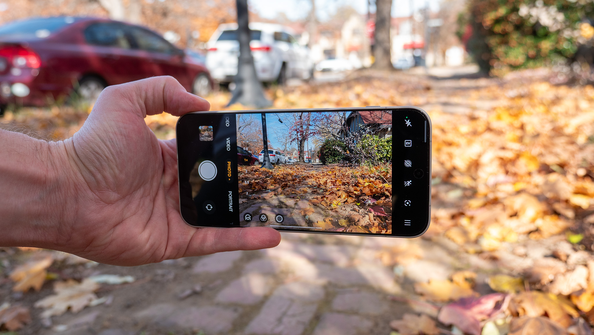 The camera viewfinder UI on the OnePlus 15 without the orange Hasselblad button
