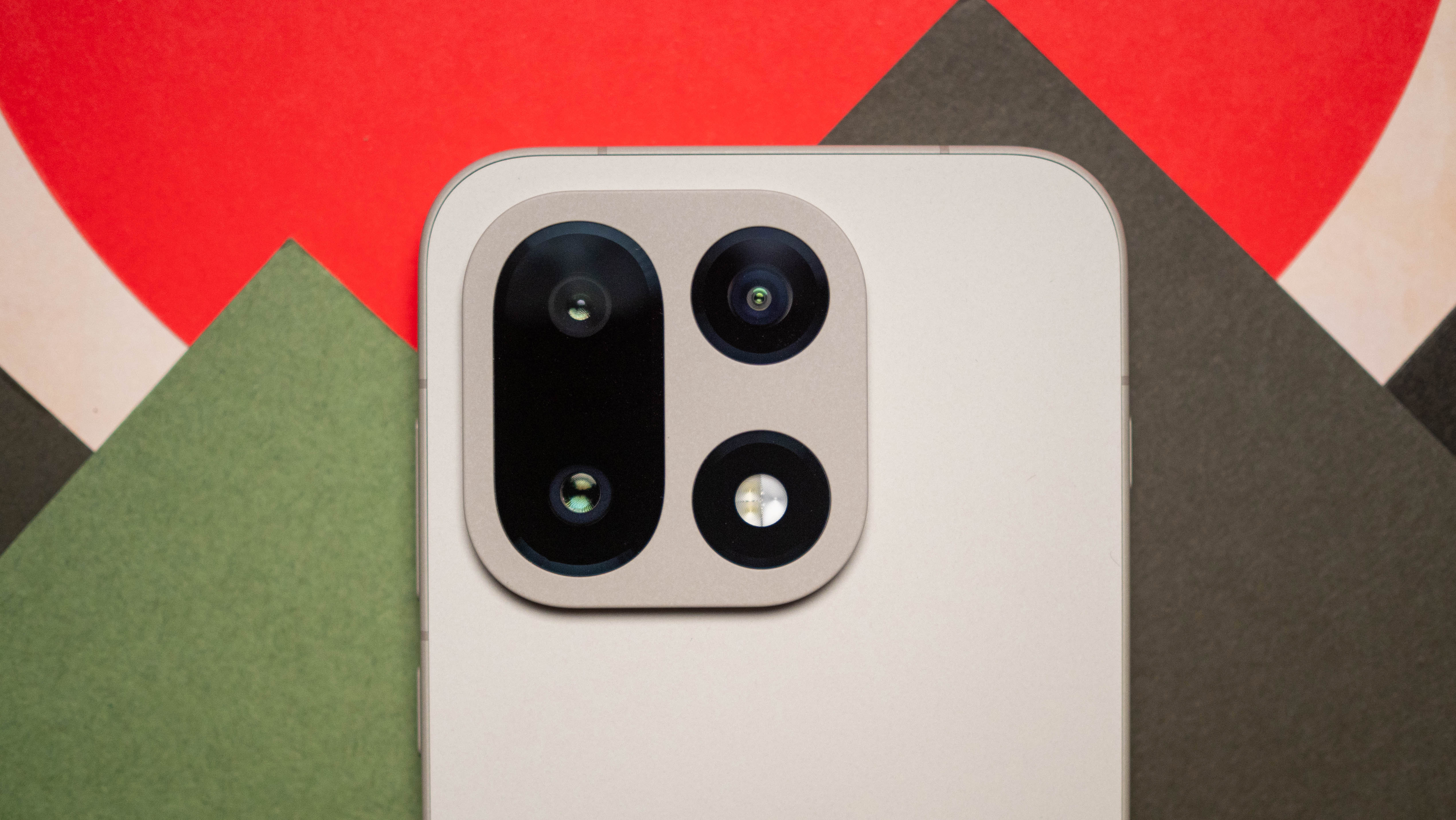 Δοκιμές OnePlus 15 στο Android Central