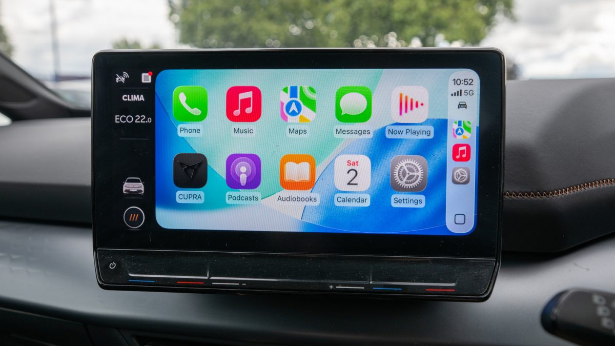 Γιατί τα αυτοκίνητα της Ford δεν διαθέτουν Apple CarPlay Ultra, σύμφωνα με τον CEO Jim Farley