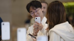 Η Apple θα μπορούσε να διορθώσει ένα από τα μεγαλύτερα ελαττώματα του iPhone Air με το μοντέλο του 2026