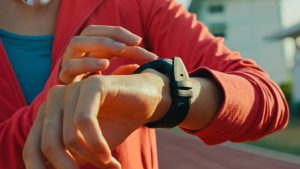 4 φθηνά έξυπνα ρολόγια Android που ορκίζονται οι χρήστες