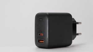 Τι σημαίνει όταν μια θύρα USB είναι πορτοκαλί;