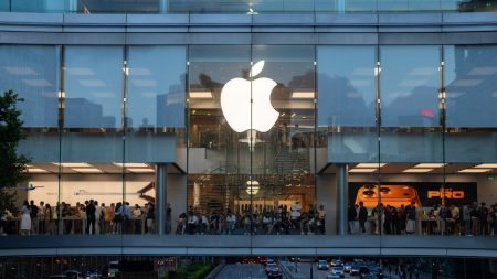 Το iPhone 17 βοηθά την Apple να κερδίσει το 25% των πωλήσεων τηλεφώνων της Κίνας