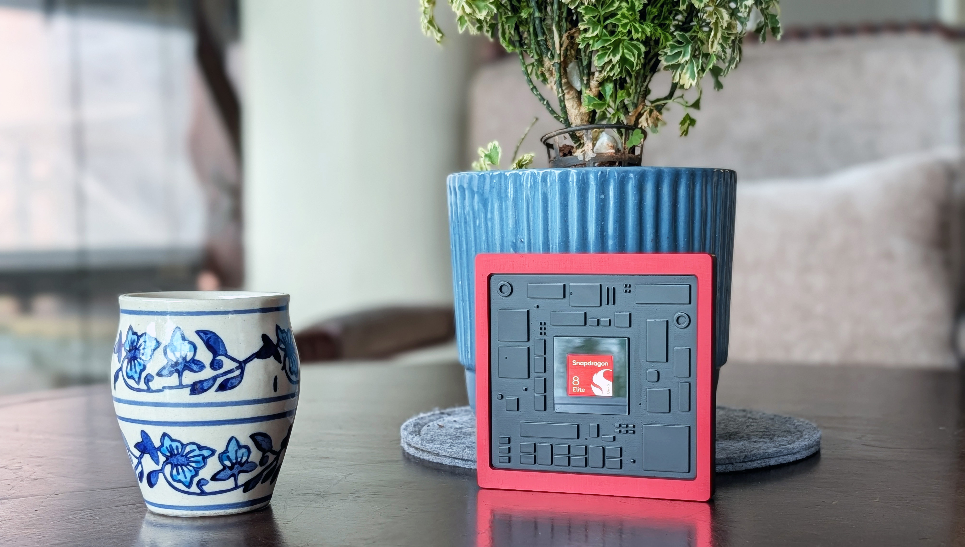 Snapdragon 8 Elite Gen 5 σε τραπέζι