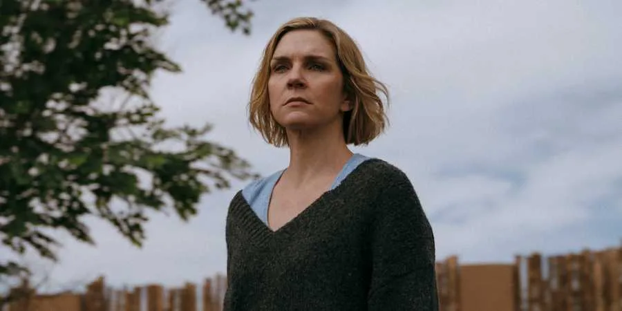 Το Pluribus Κατακτά το Severance: Το Συναρπαστικό Ντεμπούτο που Σπάει Ρεκόρ στην Ιστορία του Apple TV!