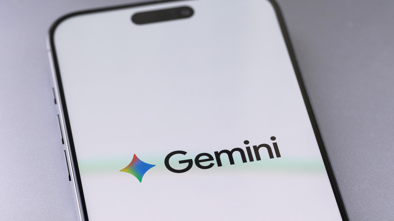 Το λογότυπο Gemini σε ένα iPhone.