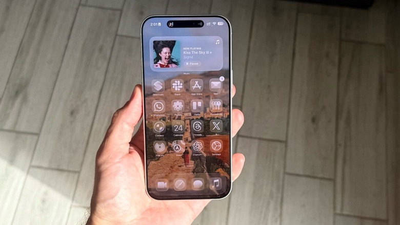 Η αρχική οθόνη του iPhone 17 Pro Max