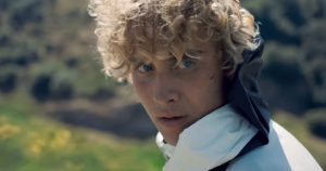 «Μη το χάσετε! Το ανατρεπτικό trailer του προεμπνευσμένου Hunger Games μόλις κυκλοφόρησε!»