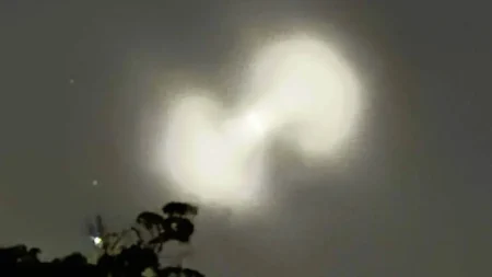 «Ανατριχιαστικές καταθέσεις πιλότων: UFO drones καταδιώκουν πάνω από αμερικανική βάση!»