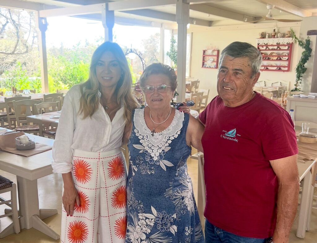 «Ανακαλύψτε τα Μυστικά της Πάρου: Όλα όσα Αξίζουν με την Ίνα Ταράντου - » Παρος 1 1