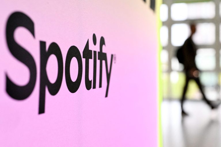 «Σοκ στο Spotify: Εξετάζει Σοβαρές Κατηγορίες για Κλοπή Μουσικής από τη Βιβλιοθήκη του!» «Σοκ στο Spotify: Εξετάζει Σοβαρές Κατηγορίες για Κλοπή Μουσικής από τη Βιβλιοθήκη του!»