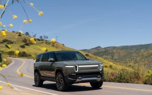 Rivian Targets Κυκλοφορία στο τέλος του έτους για In-house AI Assistant Rivian Targets Κυκλοφορία στο τέλος του έτους για In-house AI Assistant
