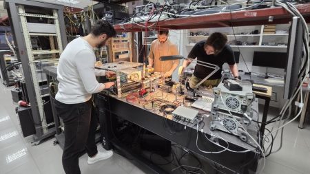 «Ανακαλύψτε τον ισχυρότερο φωτονικό επεξεργαστή Τεχνητής Νοημοσύνης που κατασκευάζεται στο Αριστοτέλειο!» «Ανακαλύψτε τον ισχυρότερο φωτονικό επεξεργαστή Τεχνητής Νοημοσύνης που κατασκευάζεται στο Αριστοτέλειο!»