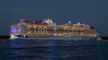 Απίστευτο! Η Samsung μεταμορφώνει το Star of the Seas της Royal Caribbean με 6.000+ θεαματικές Hospitality TVs και Smart Signage!