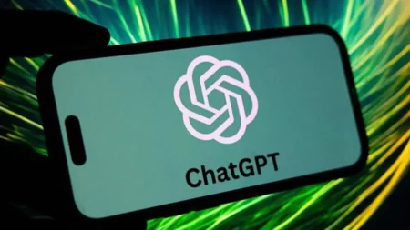 «Σοκ! Ο Sam Altman Ξεπαγώνει τις Διαφημίσεις για να Σώσει το ChatGPT!»