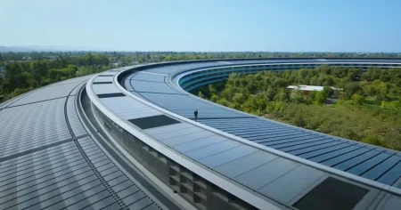 Η Apple ανακοινώνει την αποχώρηση δύο ακόμη κορυφαίων στελεχών Η Apple ανακοινώνει την αποχώρηση δύο ακόμη κορυφαίων στελεχών