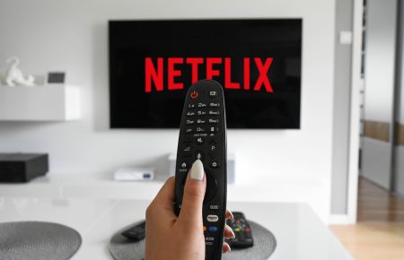 «Μάχη Γιγάντων: Netflix vs. Prime Video – Ποιος θα Κατακτήσει την Ελληνική Streaming Αγορά;» «Μάχη Γιγάντων: Netflix vs. Prime Video – Ποιος θα Κατακτήσει την Ελληνική Streaming Αγορά;»