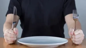 «Μάθε γιατί είναι λάθος να τρως πριν σερβιριστούν όλοι – Αυτός ο κανόνας θα σου αλλάξει τη ζωή!» «Μάθε γιατί είναι λάθος να τρως πριν σερβιριστούν όλοι – Αυτός ο κανόνας θα σου αλλάξει τη ζωή!»