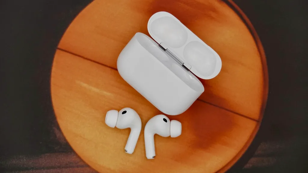 Οι καλύτερες προσφορές για AirPods Pro 3, AirPods 4 και άλλα