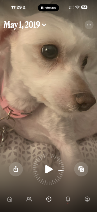 Το Retro, μια εφαρμογή κοινής χρήσης φωτογραφιών για φίλους, σας επιτρέπει να «ταξιδεύετε στο χρόνο» στο ρολό της φωτογραφικής μηχανής σας Το Retro, μια εφαρμογή κοινής χρήσης φωτογραφιών για φίλους, σας επιτρέπει να «ταξιδεύετε στο χρόνο» στο ρολό της φωτογραφικής μηχανής σας