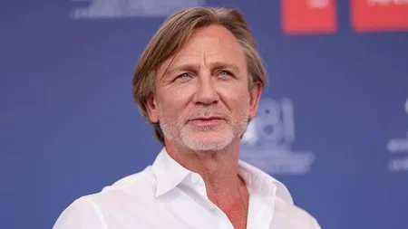 «Απίστευτο! Δείτε πόσα $$$ έβαλε στην τσέπη ο Daniel Craig για το Knives Out 3!»