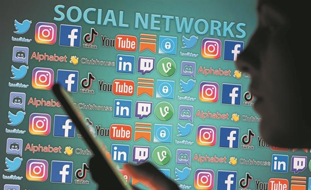 Social Media: Θα ακολουθήσουν και άλλοι την απαγόρευση για τους εφήβους κάτω των 16; Ανακαλύψτε την Έκρηξη των Αντιδράσεων! Social Media: Θα ακολουθήσουν και άλλοι την απαγόρευση για τους εφήβους κάτω των 16; Ανακαλύψτε την Έκρηξη των Αντιδράσεων!