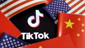 Το TikTok σπάζει τη σιωπή: Οι ΗΠΑ παίρνουν τα κλειδιά για να γλιτώσουν το λουκέτο! Το TikTok σπάζει τη σιωπή: Οι ΗΠΑ παίρνουν τα κλειδιά για να γλιτώσουν το λουκέτο!