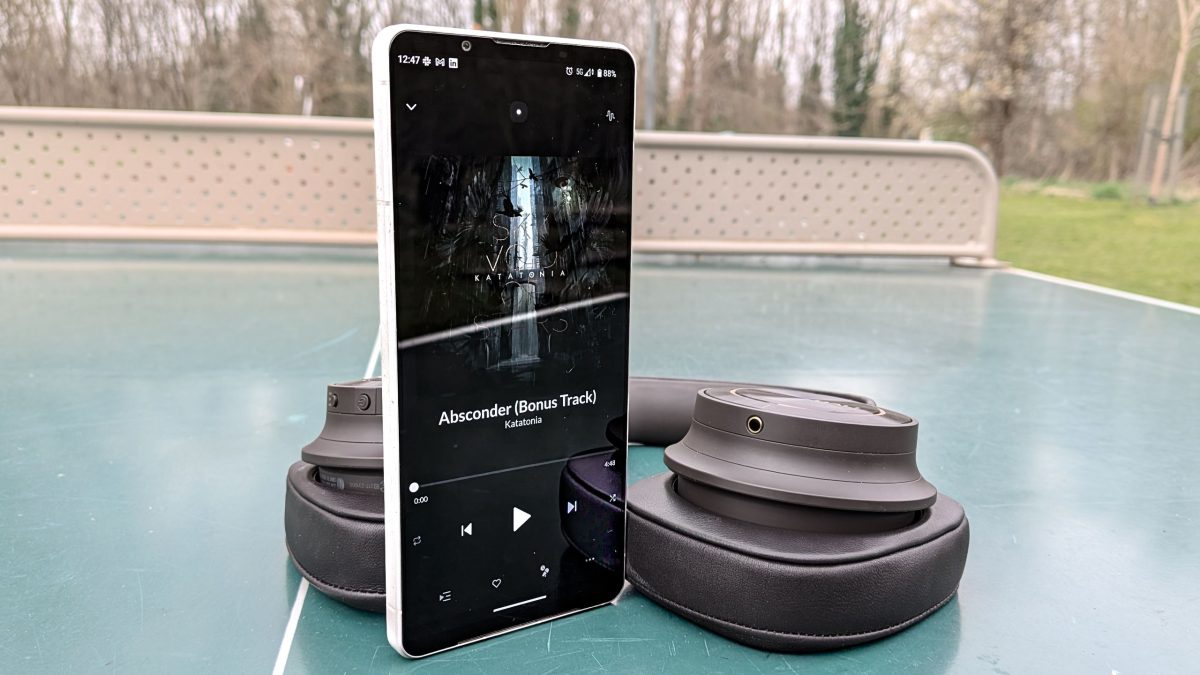 «Αυτό το Σύστημα Ροής που Χρησιμοποιώ ΔΕΝ είναι Sonos — και Ξέρετε Τι; Παρακολουθεί και το Μουσικό Μου Ιστορικό!»